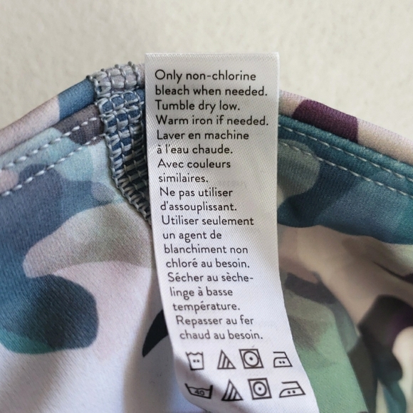 SPANX Booty Boost Active Printed 7/8 Leggings Painted Camo Women's Small - Picture 13 of 14